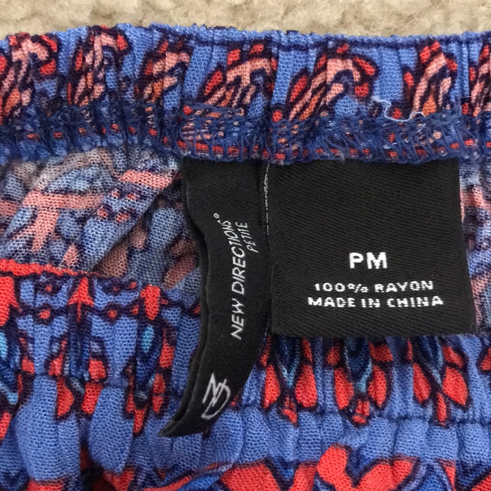 -Pattern Top - Picture 2 of 3